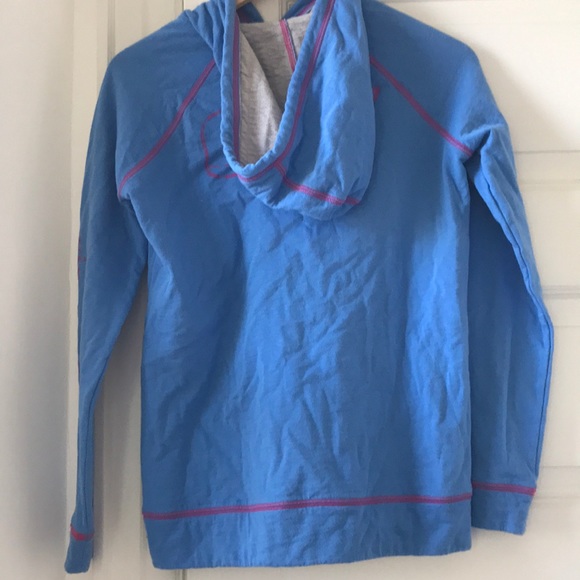 vineyard vines pullover - Picture 3 of 4